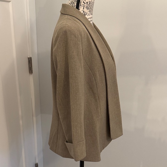 Kasper Women's Beige Blazer - Picture 3 of 5